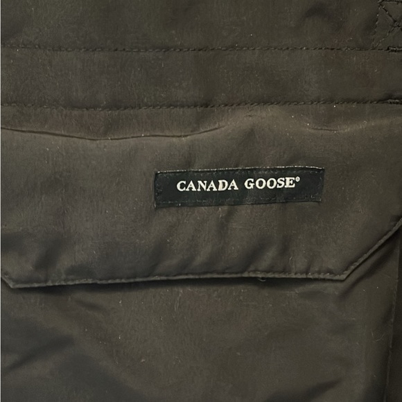Canada Goose winter Jacket - Picture 5 of 8